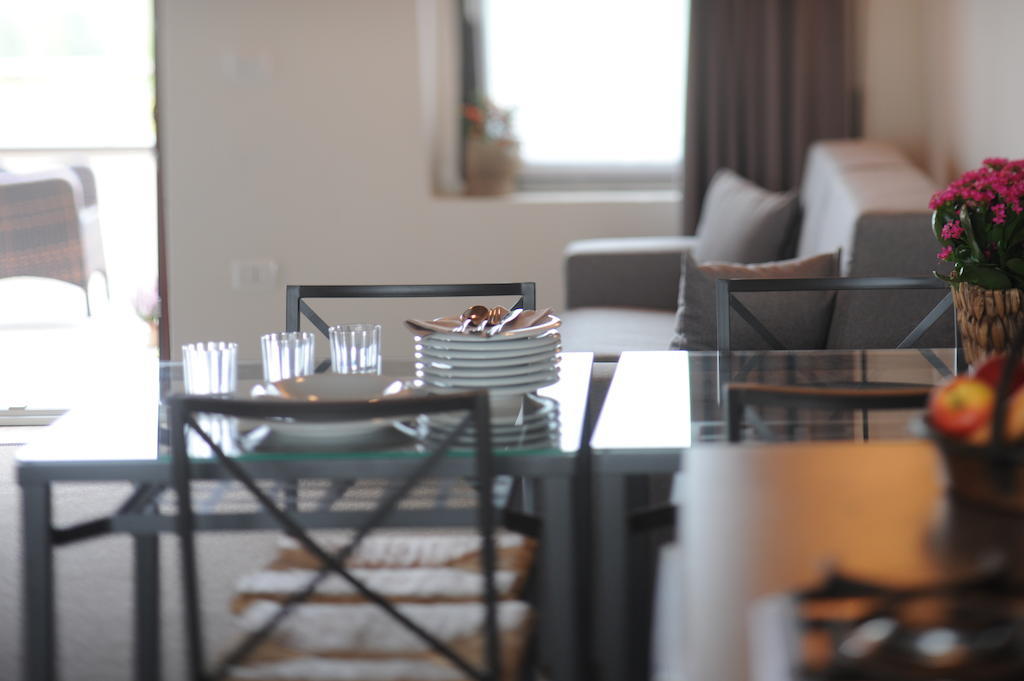 Monte Maino Bed & Breakfast Desenzano del Garda Zimmer foto