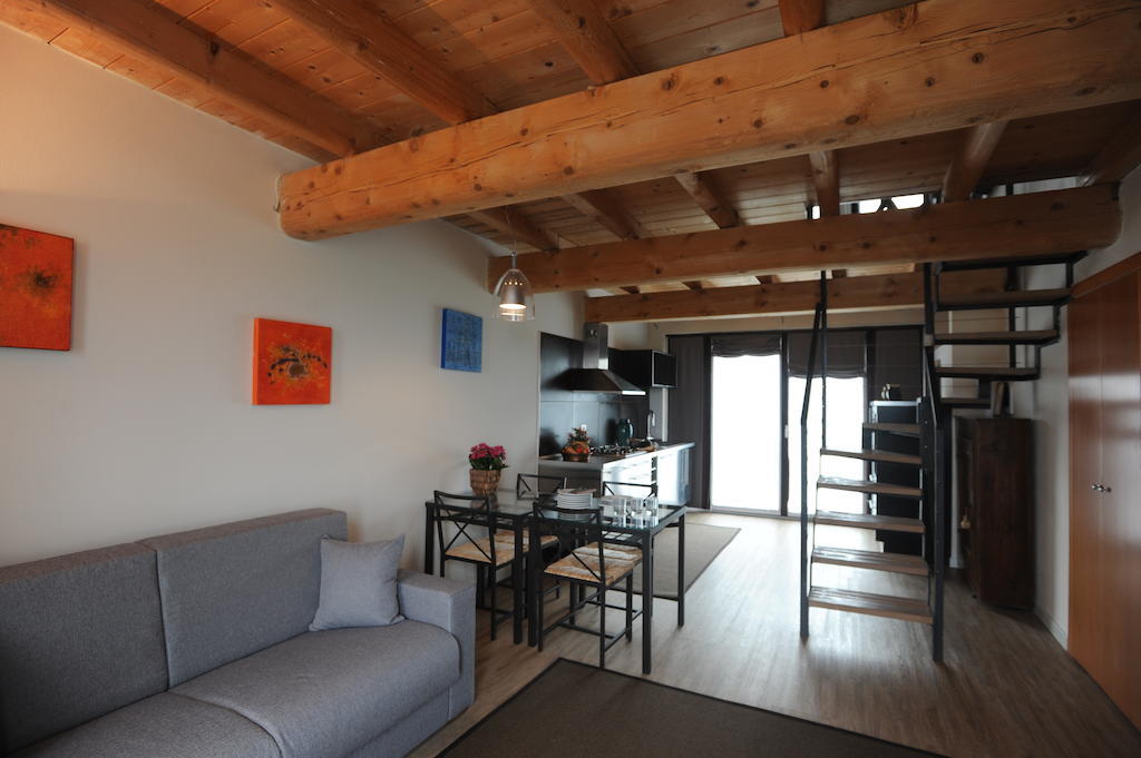Monte Maino Bed & Breakfast Desenzano del Garda Zimmer foto