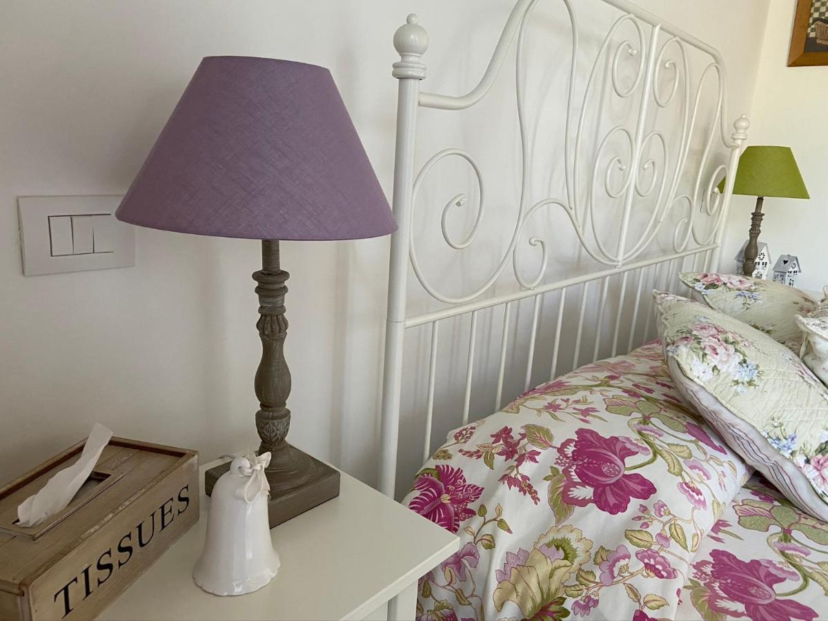 Monte Maino Bed & Breakfast Desenzano del Garda Exterior foto