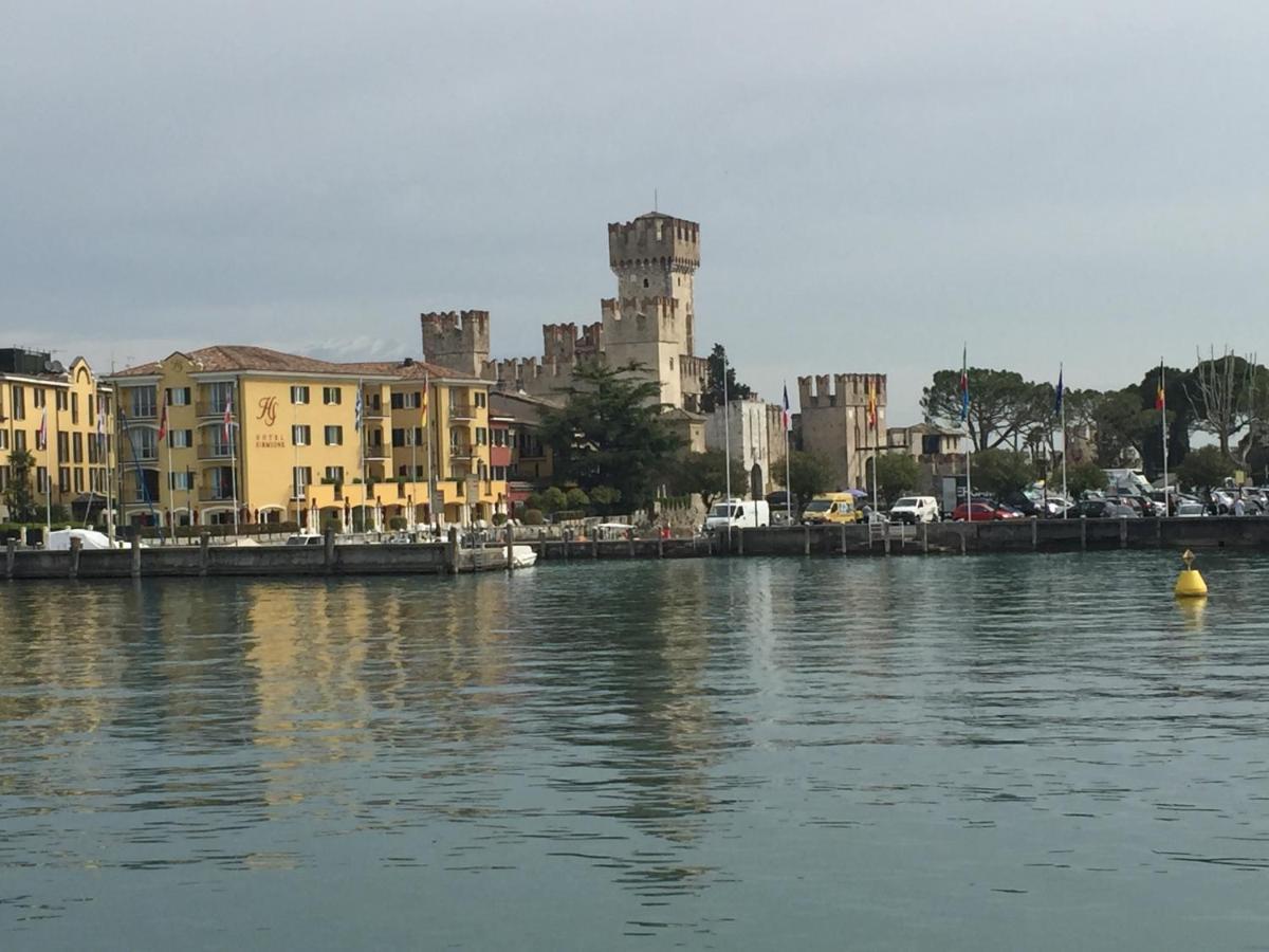 Monte Maino Bed & Breakfast Desenzano del Garda Exterior foto
