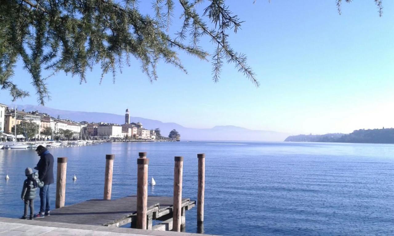Monte Maino Bed & Breakfast Desenzano del Garda Exterior foto